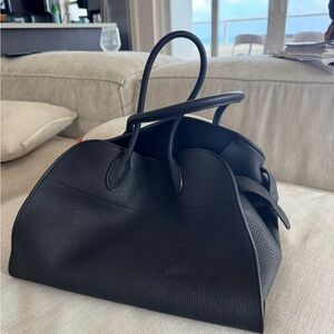 Elegant Black Leather Handbag